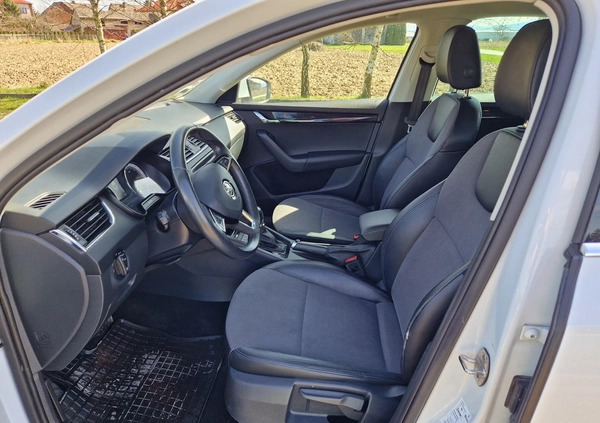 Skoda Octavia cena 49900 przebieg: 163000, rok produkcji 2018 z Siedlce małe 79